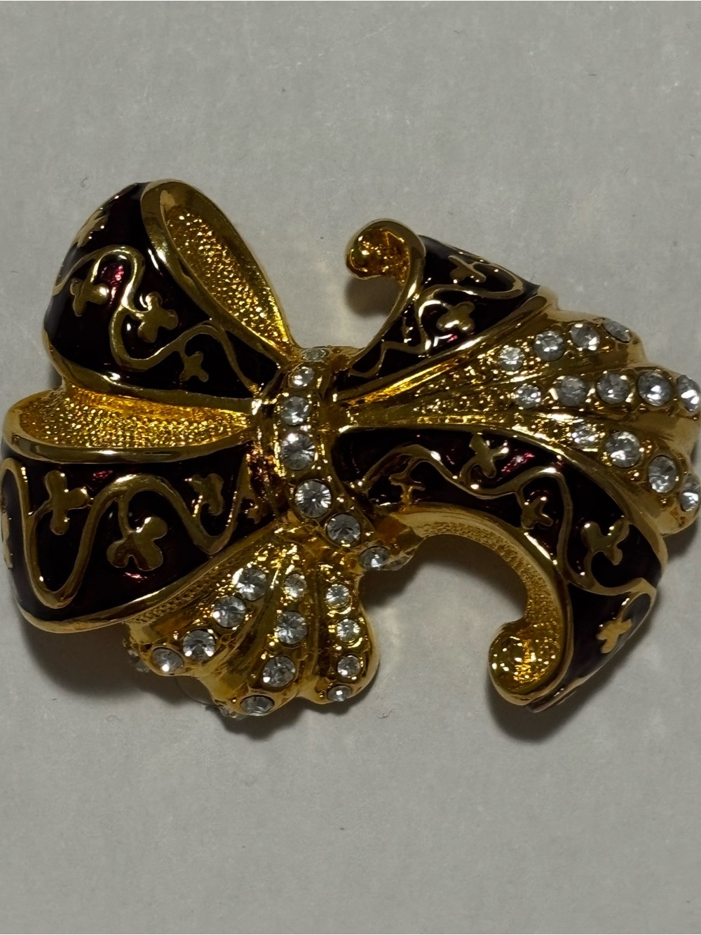 edgar berrebi limited brooch